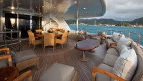 ZOOM ZOOM ZOOM - Exterior Seating